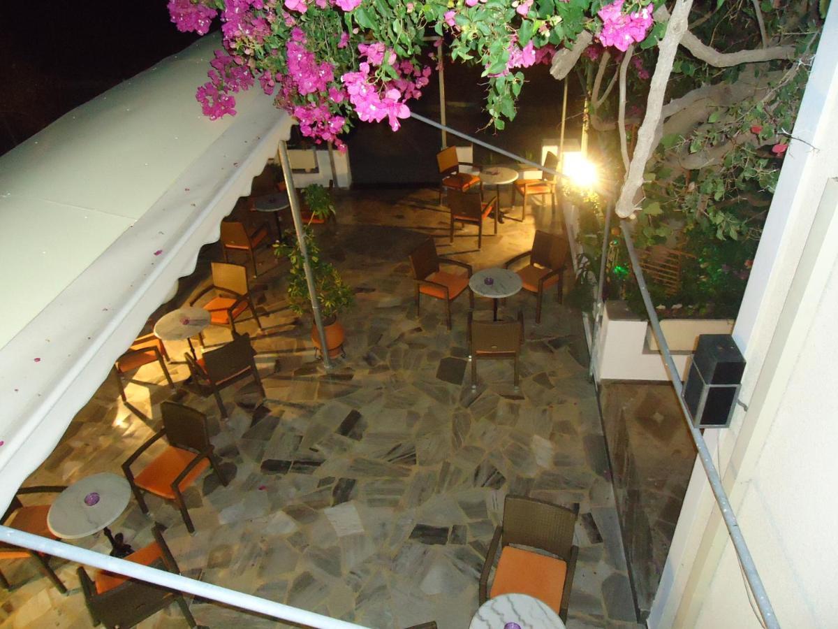 Готель Sweetmemory Agia Marina  Екстер'єр фото