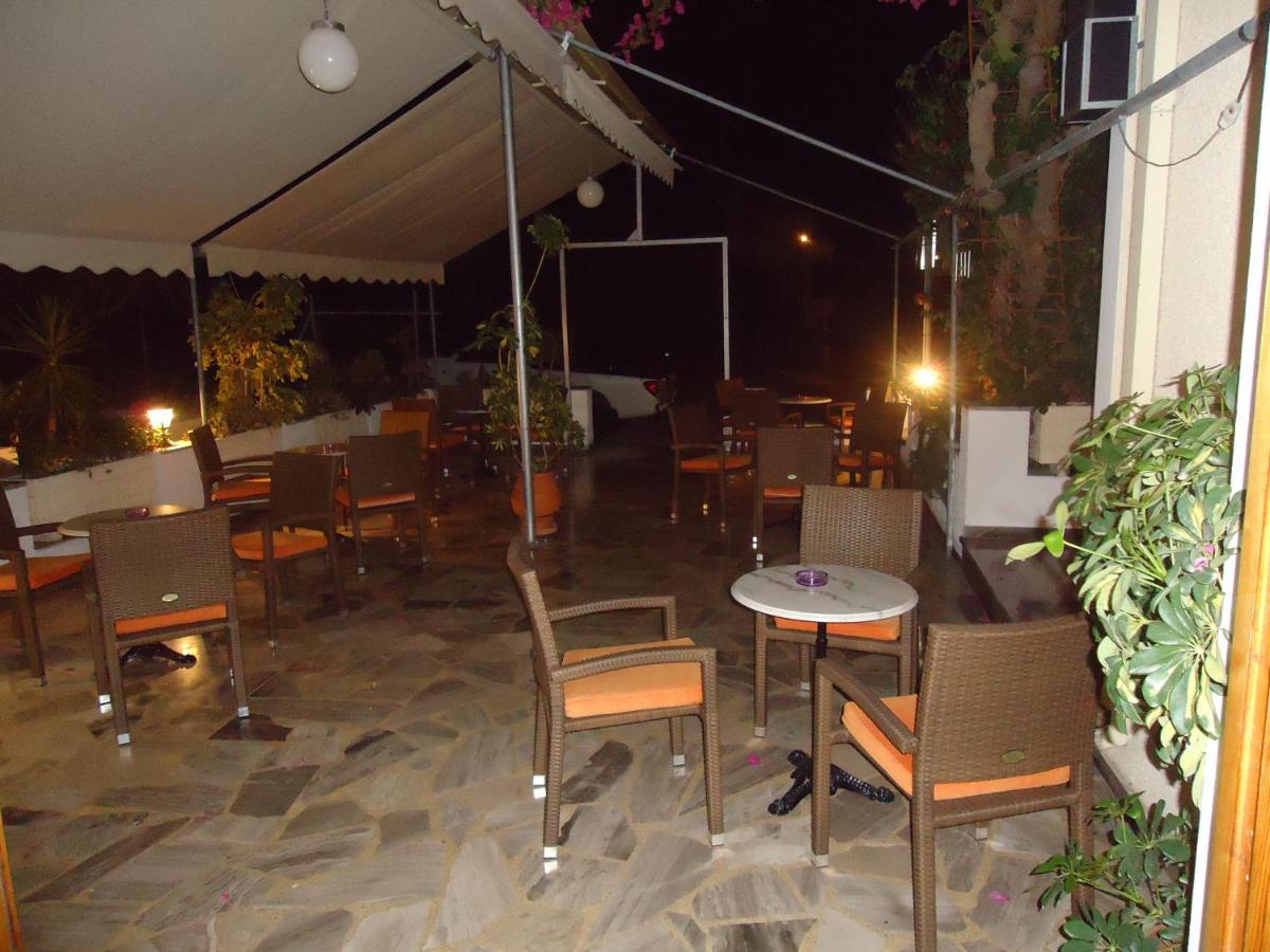 Готель Sweetmemory Agia Marina  Екстер'єр фото